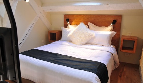 Triple Room (Viollet le Duc)