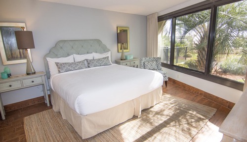 Condo, 2 Bedrooms, Beach View (Beachside 1 4011)