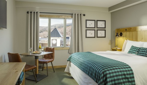 Village View Deluxe King