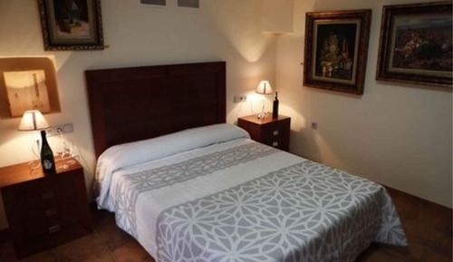 Suite, City View