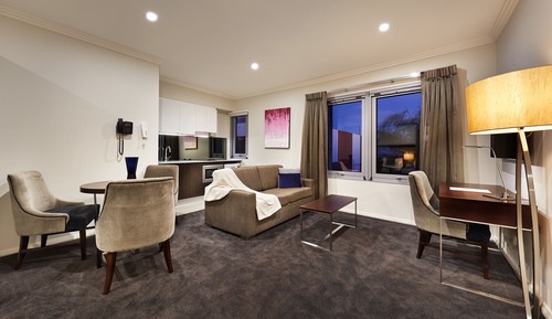 One Bedroom Deluxe Apartment 