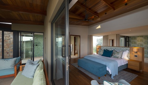 Luxury Triple Room