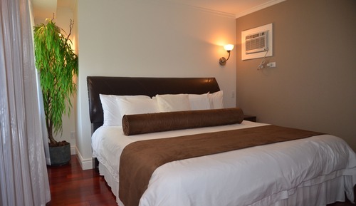 Suite, 1 King Bed, Jetted Tub