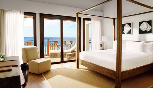 Deluxe Room, 1 King Bed, Ocean View