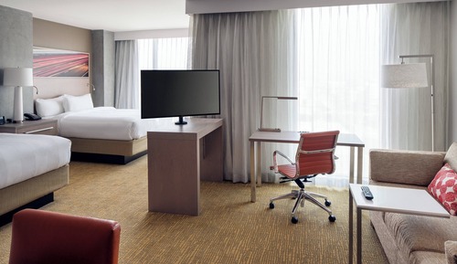 Studio, Multiple Beds, Non Smoking, Partial Bay View (Mobility/Hearing Access, Roll-In Shwr)