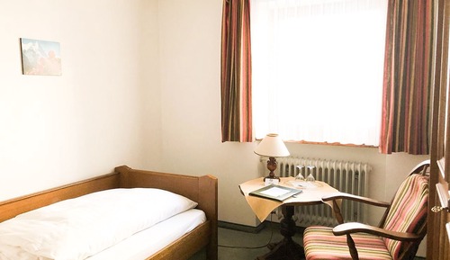 Classic Single Room