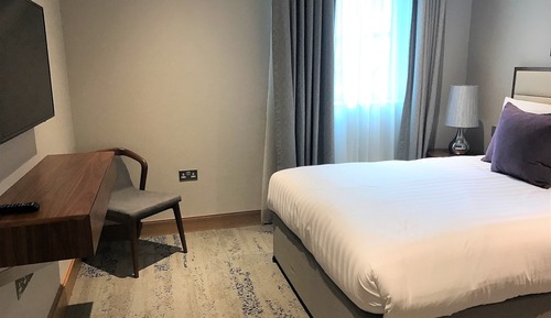 Luxury Apartment, 2 Bedrooms, Accessible
