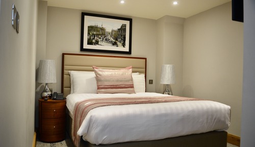 Luxury Apartment, 4 Bedrooms, Accessible