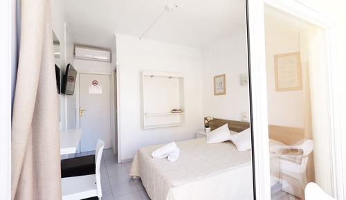 Economy Double Room Single Use, Balcony