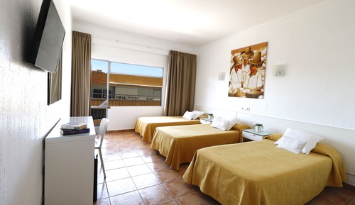 Triple Room, Balcony