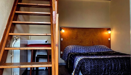 Quadruple Room, Mezzanine