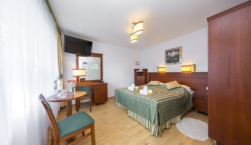 Double Room, 1 Double Bed (Air Conditioning, K2 bungalow)
