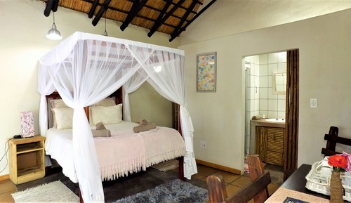 Standard Room:  King