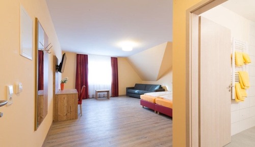 Comfort Quadruple Room, Ensuite (SOFA)