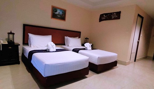 Deluxe Twin Room