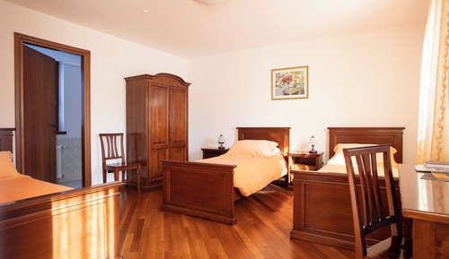 Classic Room, 3 Twin Beds