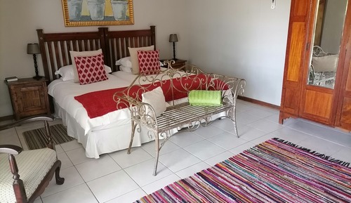Standard Suite, 1 Bedroom (Bella Twin Bed Room - Shower Only)