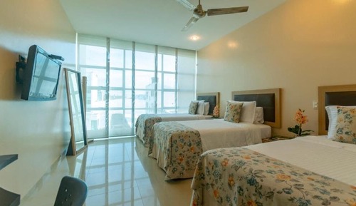 Triple Room