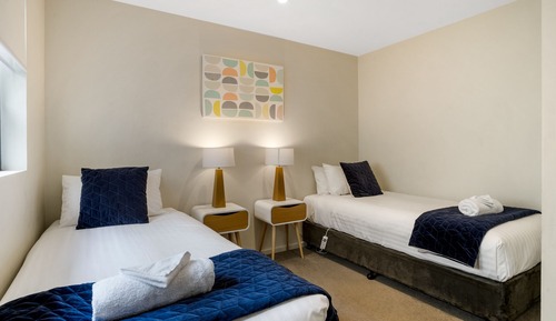 Apartment 5