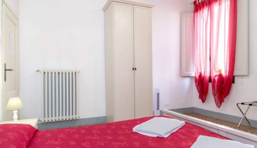 Double or Twin Room, Shared Bathroom