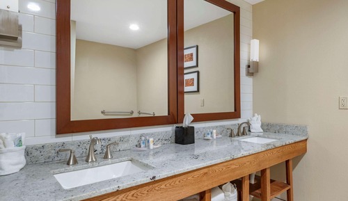 Suite, Multiple Beds, Accessible, Non Smoking
