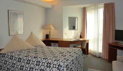 Standard Triple Room, 3 Twin Beds, Non Smoking