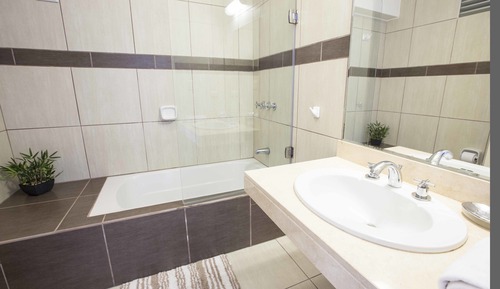 Business Apartment, 4 Bedrooms