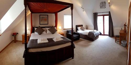 Suite with Lake View