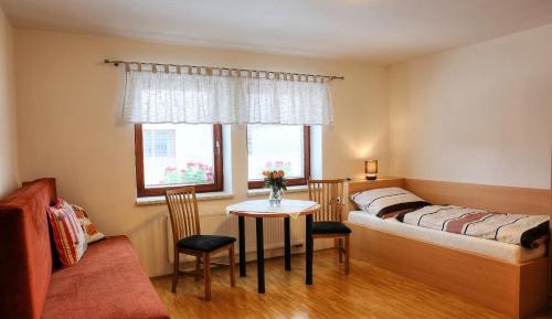 Quadruple Room with Private Bathroom