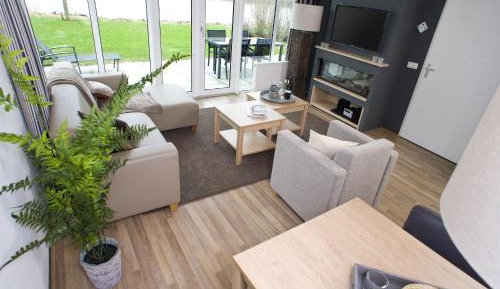 Deluxe Bungalow