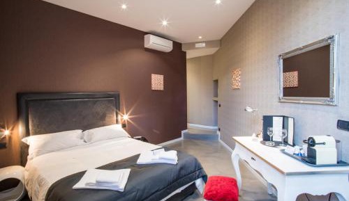 Superior Deluxe Double or Twin Room 