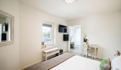 Double Room with Lake View