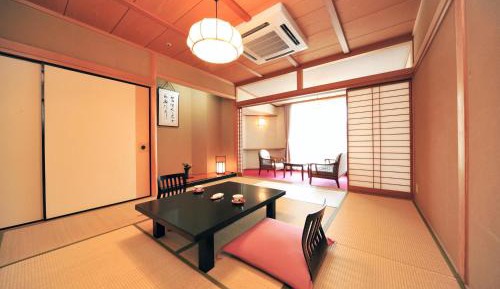 Japanese-Style Room