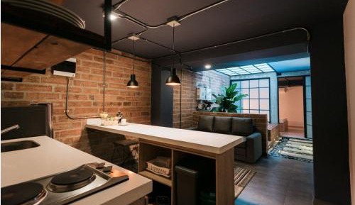 Apartment with Hot Tub