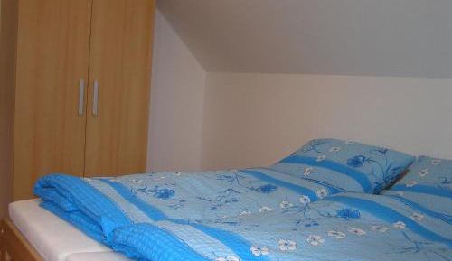 Triple Room with Shared Bathroom