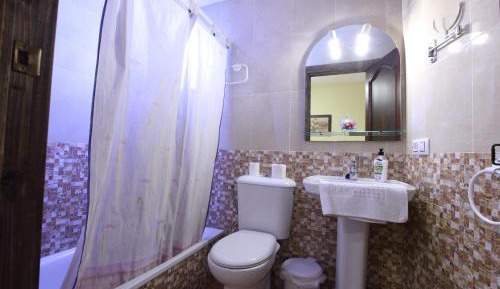 Single Room with Private Bathroom