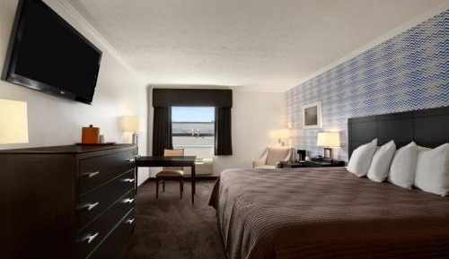 King Room - Non-Smoking