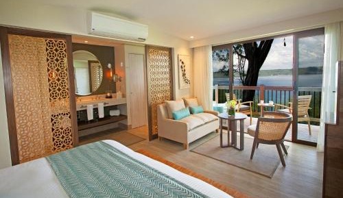 Preferred Club Bungalow Suite King Ocean View