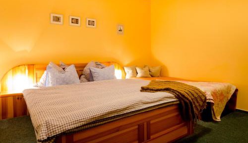 Triple Room with Private Bathroom