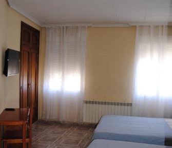 Triple Room with Private Bathroom