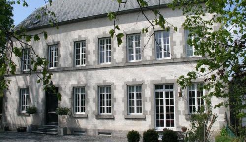 Six-Bedroom Holiday Home