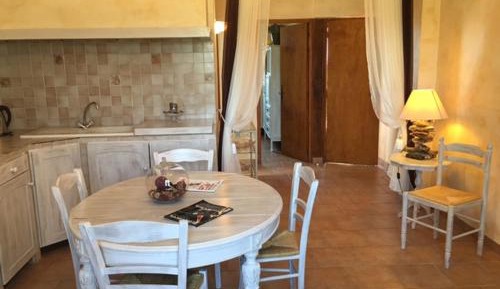 Family Suite (2 Adults + 2 Children)