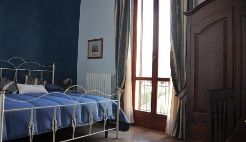 King Room with Spa Bath