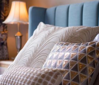 Deluxe King Suite