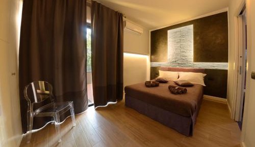 Classic Double Room with Pinewood View and Terrace