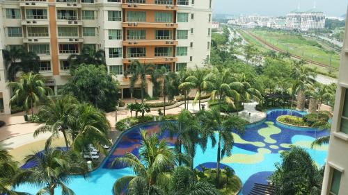 Apartment with Pool View 