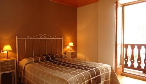 1-Bedroom Apartment with Sofa Bed