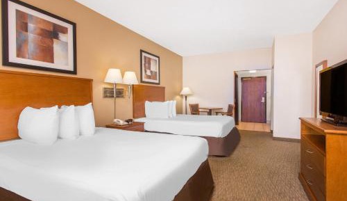 Queen Room with Two Queen Beds - Non-Smoking