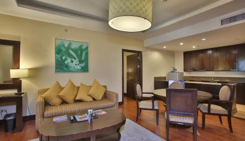 Crown Regency Suite (1 Bedroom)