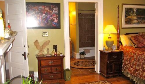 Deluxe King Room